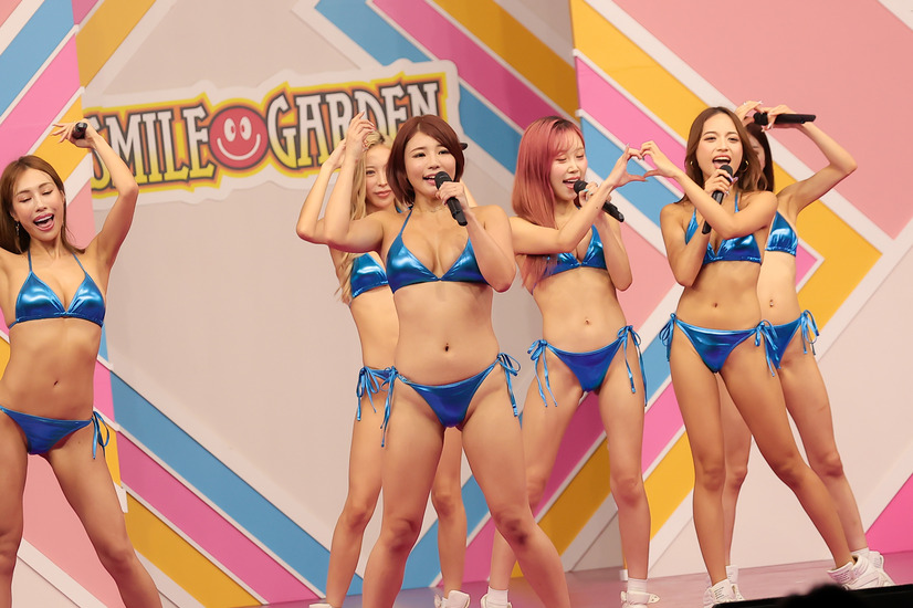 CYBERJAPAN DANCERS