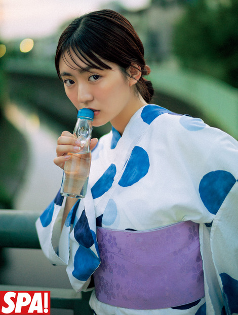 撮影： 唐木貴央 / ヘアメイク：夢月 / スタイリング： 富田育子
