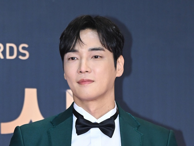 「教祖に女性を差し出した」と軽蔑され…韓国カルト宗教の信者だった俳優、壮絶な過去を告白