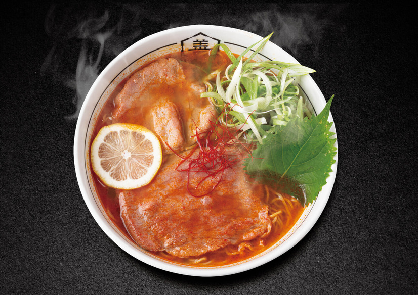 京都和牛ラーメン赤(1,680円 税込)