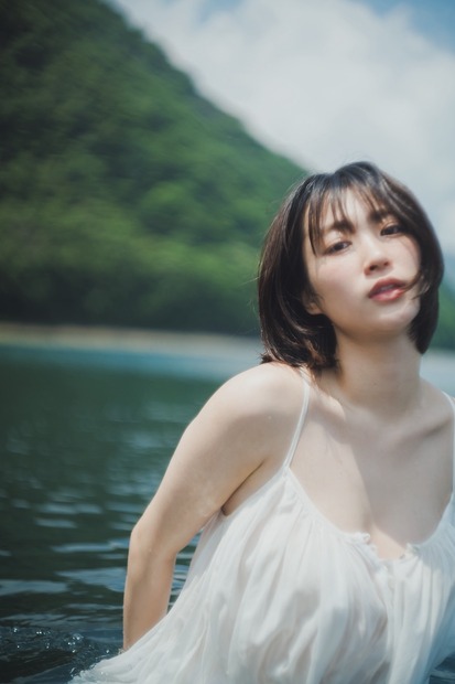 『GIRLS graph. 010』瑚々（C）宝島社　撮影／藤本和典