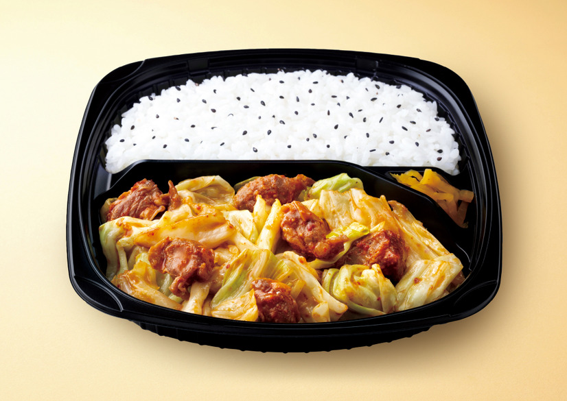 豚ハラミ唐辛子味噌炒め弁当～博多鉄板焼肉風～（税込価格754.92円）