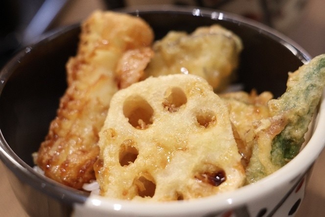 自分好みの天丼（写真は盛り付け例）