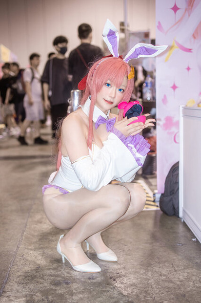 ラクス・クライン（バニーガールver.）「機動戦士ガンダムSEED」／Grace Kaori W（Instagram：gracekirara）
