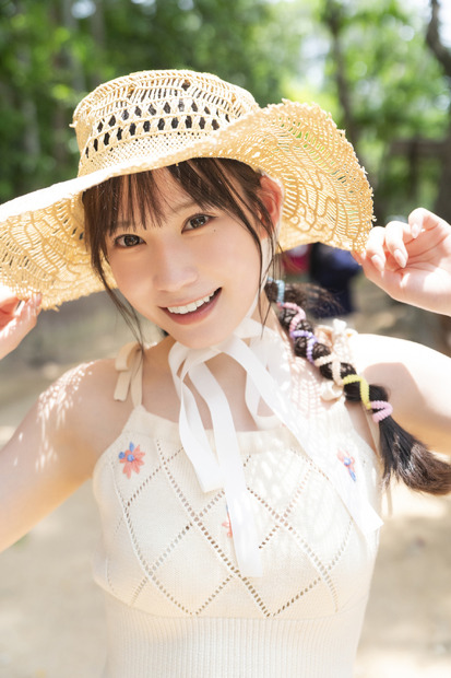 SKE48・大村杏1st写真集『杏仁豆腐』（C）秋田書店
