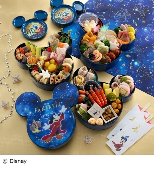 ベルメゾンの「ディズニーデザインおせち」© Disney© Disney.Based on the “Winnie the Pooh” works by A.A. Milne and E.H. Shepard.