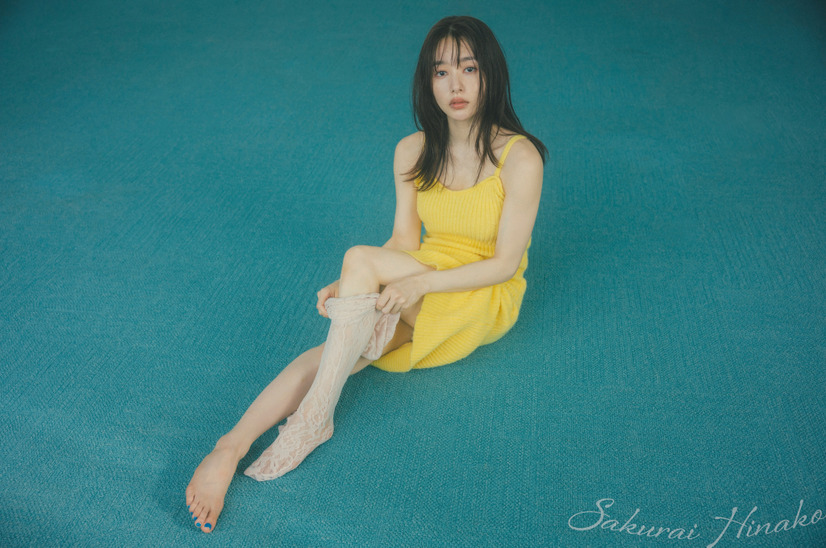 「桜井日奈子2026カレンダーブック」（東京ニュース通信社刊）