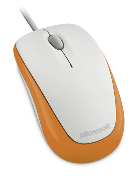 「Compact Optical Mouse 500」（マンゴー オレンジ）