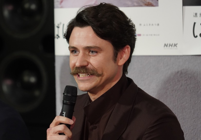 トミー・バストウ【写真：竹内みちまろ】