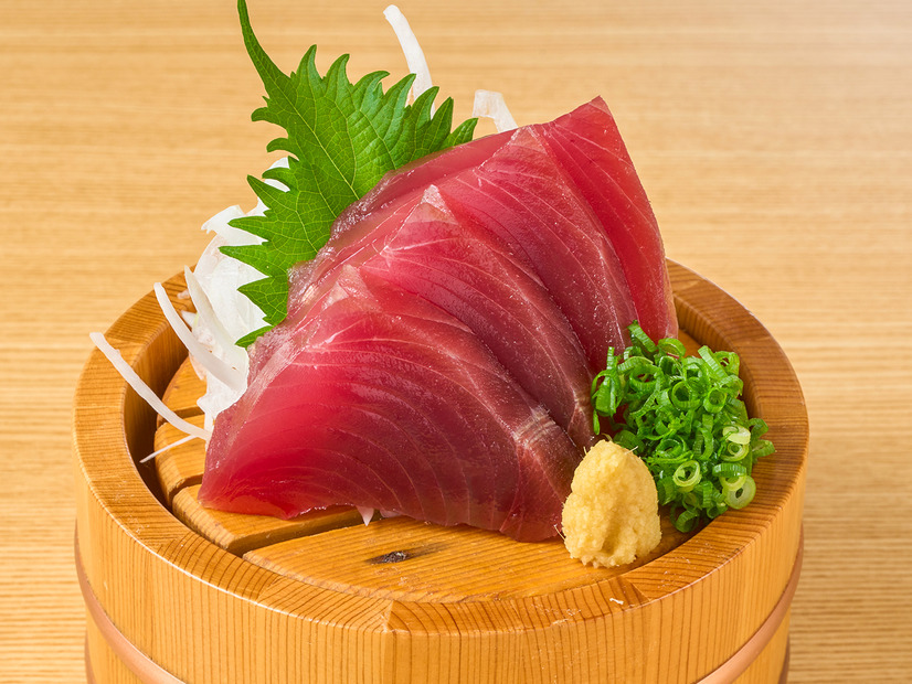 贅沢厚切り　鰹の刺身（税込659円）