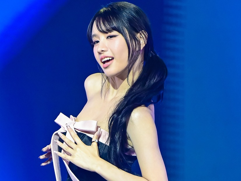アイドルらしからぬ“グラマラス体型”…ナッティ、タイトトップスから溢れるボリューム感「すごい」【PHOTO】