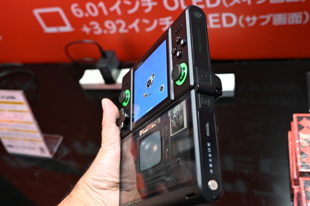 変態すぎるAndroid携帯ゲーム機がTGS2025会場で触れるぞ！！変形構造で２画面OLEDを持つ「ONEXSUGAR SUGAR1」【TGS2025】