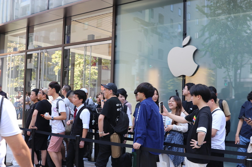 Apple銀座【撮影／平木昌宏】