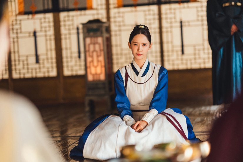 韓国ドラマ『暴君のシェフ』天才シェフを演じるユナのキュートな韓服姿に注目！