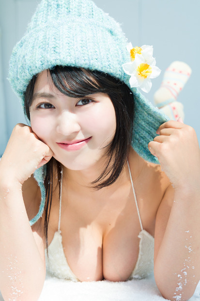 『福井梨莉華カレンダーブック2026』（C）秋田書店