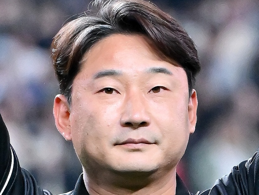 日韓W杯4強戦士の“悪童”元Jリーガー、ネット発の離婚デマに激怒！モデル妻も憤り「保護者から誤解された…」