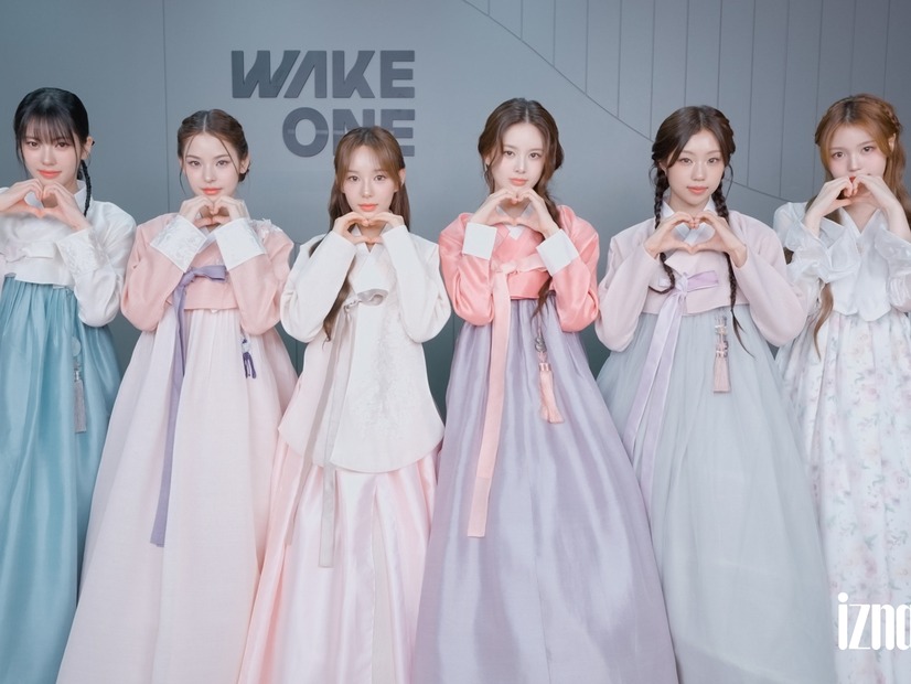 izna、日本人メンバーも韓服姿で登場！ファンへ温かな秋夕メッセージ「楽しくて幸せな連休を」