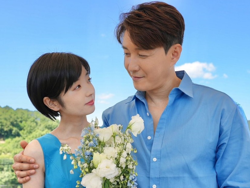 “18歳年下”の日本人女性と結婚した韓国俳優、妻とのラブストーリーを告白「2回振られ…8カ月間片思い」