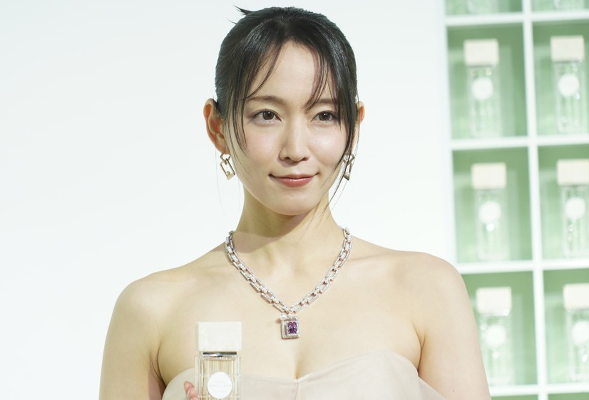 吉岡里帆【写真：竹内みちまろ】