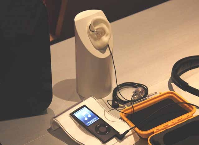 須山補聴器「FitEar」