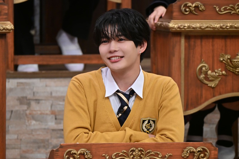 長尾謙杜（なにわ男子）『呼び出し先生タナカSP』（C）フジテレビ