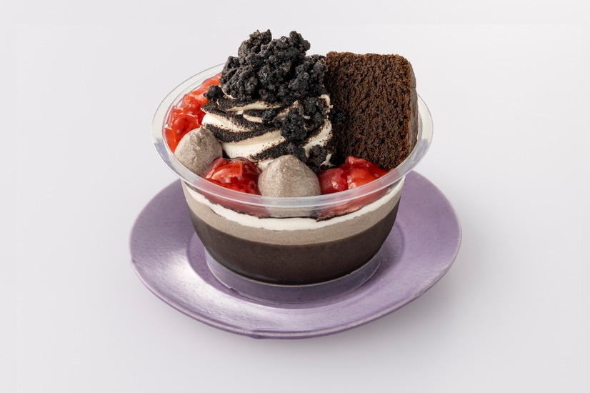 プリンケーキパフェ ヤミいちご(税込399.60円）
