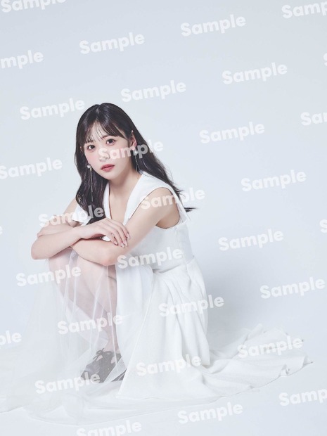 櫻井優衣（FRUITS ZIPPER）（撮影：西槇太一 スタイリスト：馳尾潤子（Jstyles） ヘアメイク：里吉かなで 提供：BEEEEM編集部）