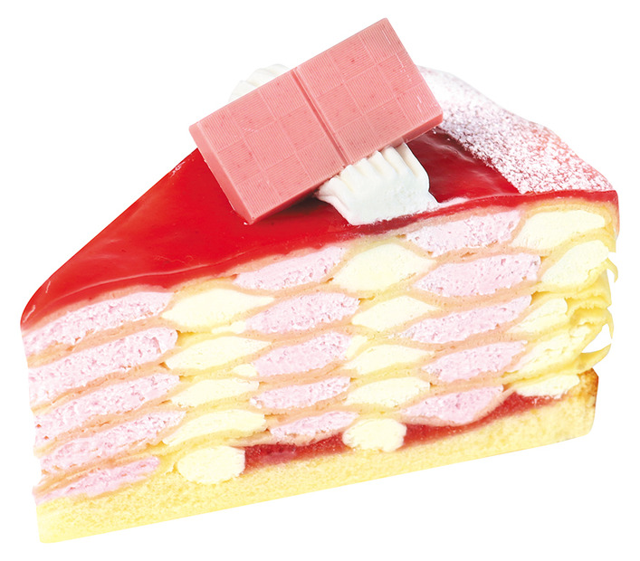 「LOOK彩色苺ミルクレープ（あまおう苺）」税込561円（C）FUJIYA