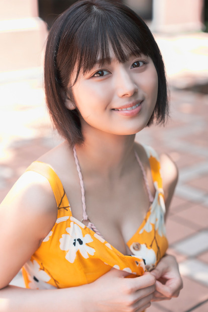撮影:唐木貴央 ヘアメイク:夢月 スタイリング:富田育子