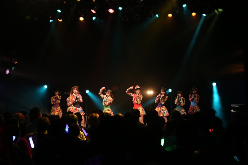 SUPER☆GiRLS×東京女子流、初のツーマンライブにファン熱狂