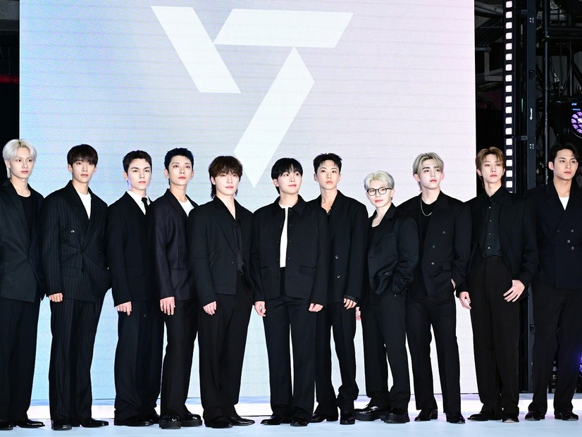 SEVENTEEN、世界的キャラクター「スマーフ」と夢のコラボ！『God of Music』MVやグッズ展開が決定