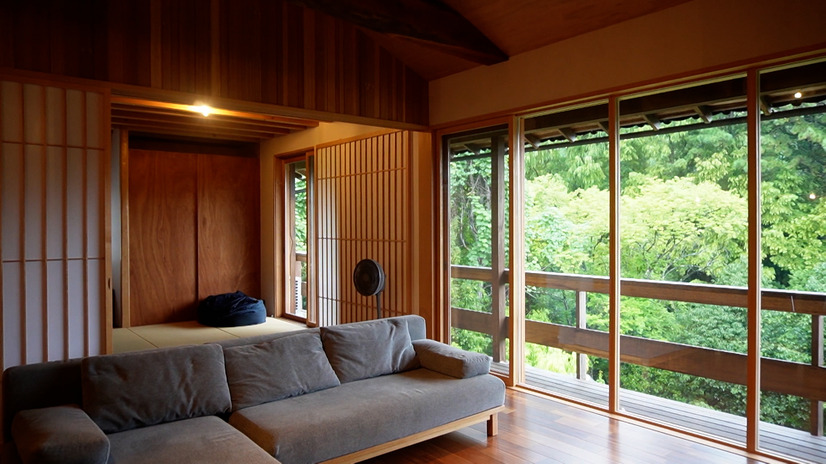 ラワン材を壁材に再利用するなど、古いものを残しながら“住み継ぐ”ためにアップデートしている@MBS_fan