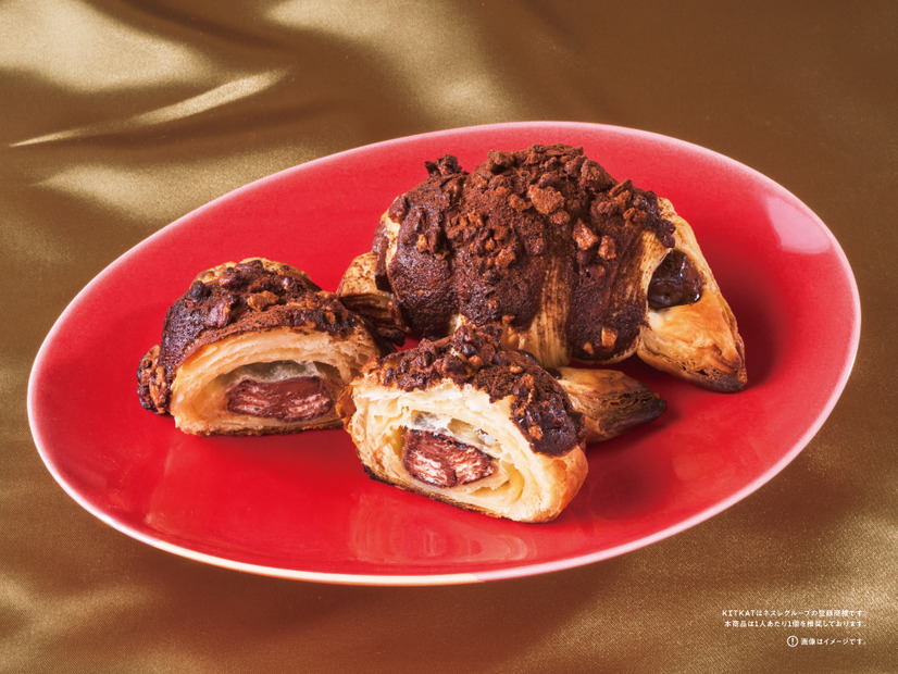 プレミアムチョコクロ Made with KITKAT　390円（税込）