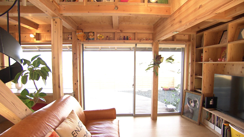 ひと繋がりになった15帖のリビングダイニング＠MBS