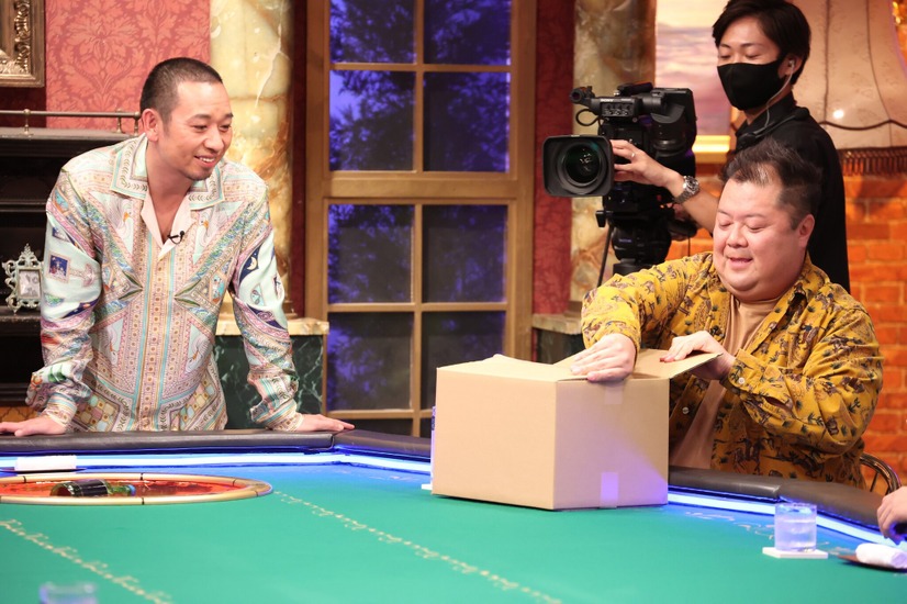 左から）大悟、小杉『酒のツマミになる話』（C）フジテレビ