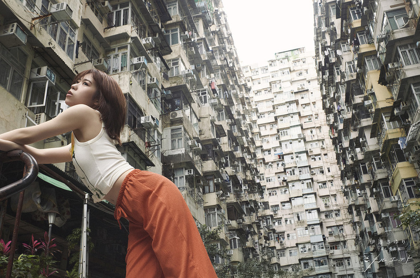 伊達さゆり、2nd写真集の大胆‟大人カット”にLiella!のメンバーから反響