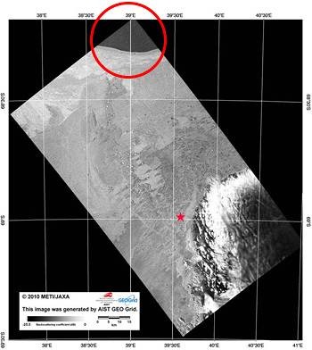 観測隊に提供された衛星画像例（2010年2月6日受信）。画像上端中央部にあたる沖合の流氷域（赤丸）が黒くなっており12月から2月にかけて流氷が少なくなったことがわかる