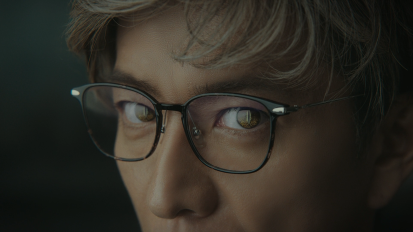 OWNDAYS【瞳の独白】「クロコダイル」篇