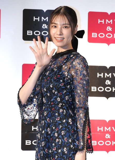 相楽伊織、2026年のカレンダー発売に喜び！「満足のいく1冊になりました」