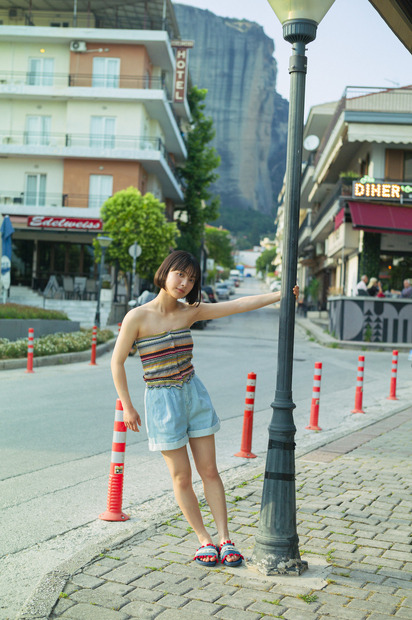 「藤﨑ゆみあファースト写真集(仮)」(C)東京ニュース通信社