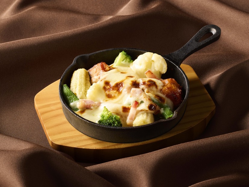 5種野菜とチーズソースのオーブン焼き（税込539円）