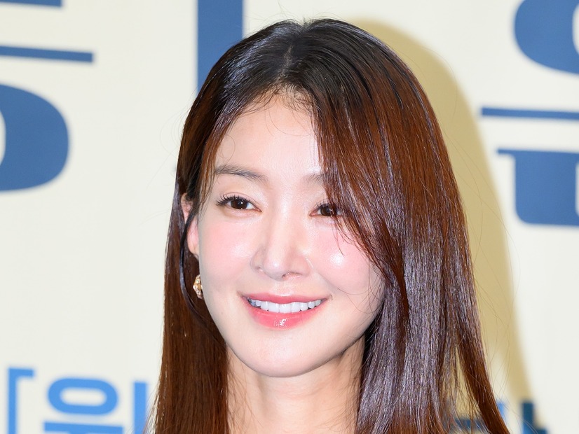 離婚後元夫の同意なく体外受精で妊娠した韓国女優、生まれたての娘を装飾品扱い？炎上続く