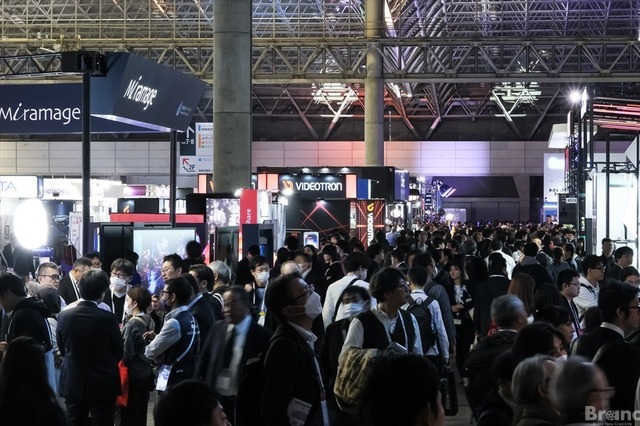 機材だけじゃない！仲間とチャンスが見つかる場所。YouTuber「望遠女子」が語る、駆け出しクリエイターこそInter BEEに行くべき理由