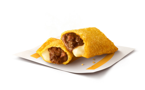 とろ～り3種のチーズのビーフシチューパイ（240円～）