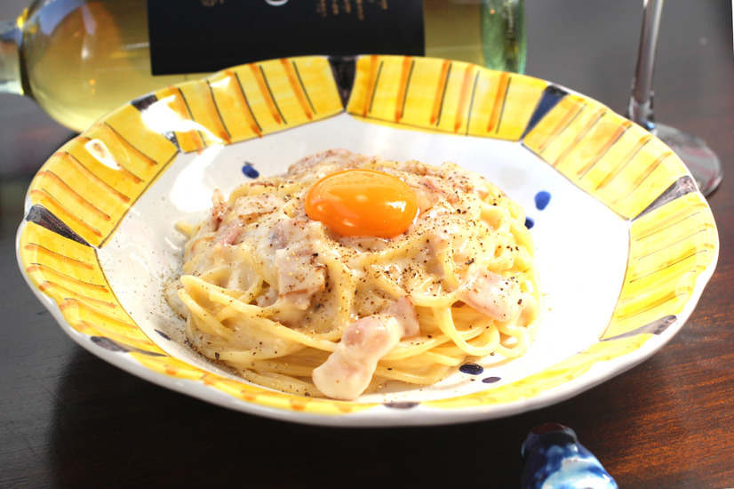 ＜卵黄を加えて仕上げるチーズたっぷりカルボナーラ＞単品：702円