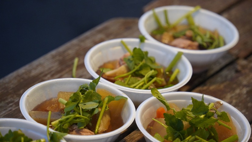 宮城名物のせり鍋