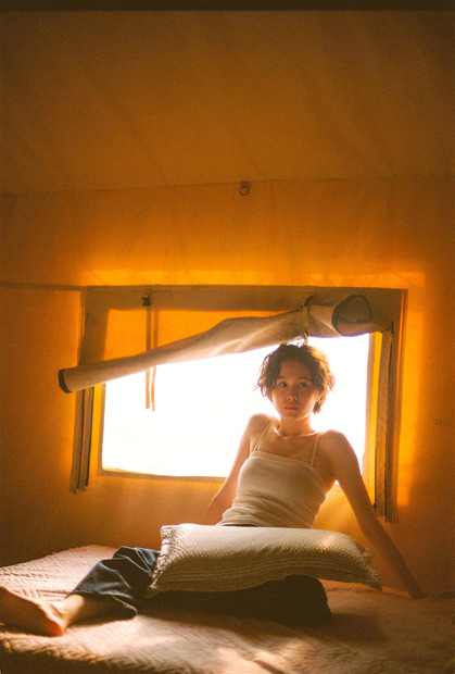 尾碕真花セカンド写真集「わー!!!」（東京ニュース通信社刊） 撮影／枝優花