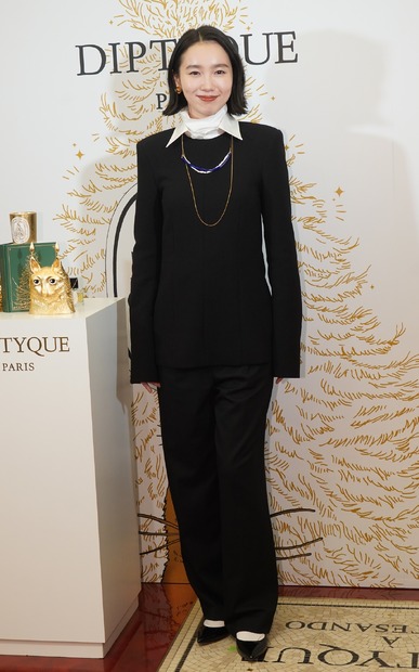 飯豊まりえ【写真：竹内みちまろ】