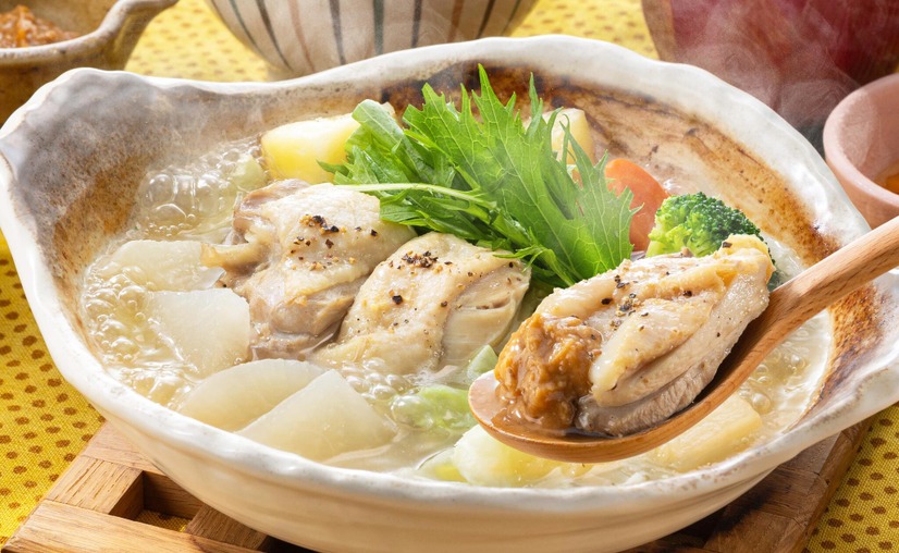 ほっこりあたたまる、チキンと野菜のやさしい和ポトフ　定食価格：1,380円（税込）