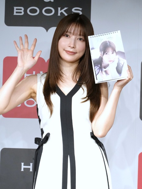 雪平莉左【撮影：小宮山あきの】